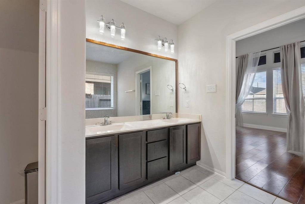 14018 Lago Creek Court, Rosharon, Texas image 16