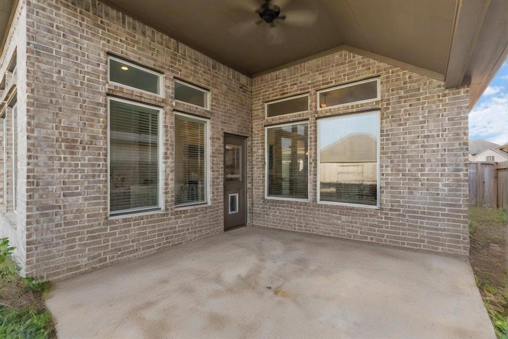 14018 Lago Creek Court, Rosharon, Texas image 25