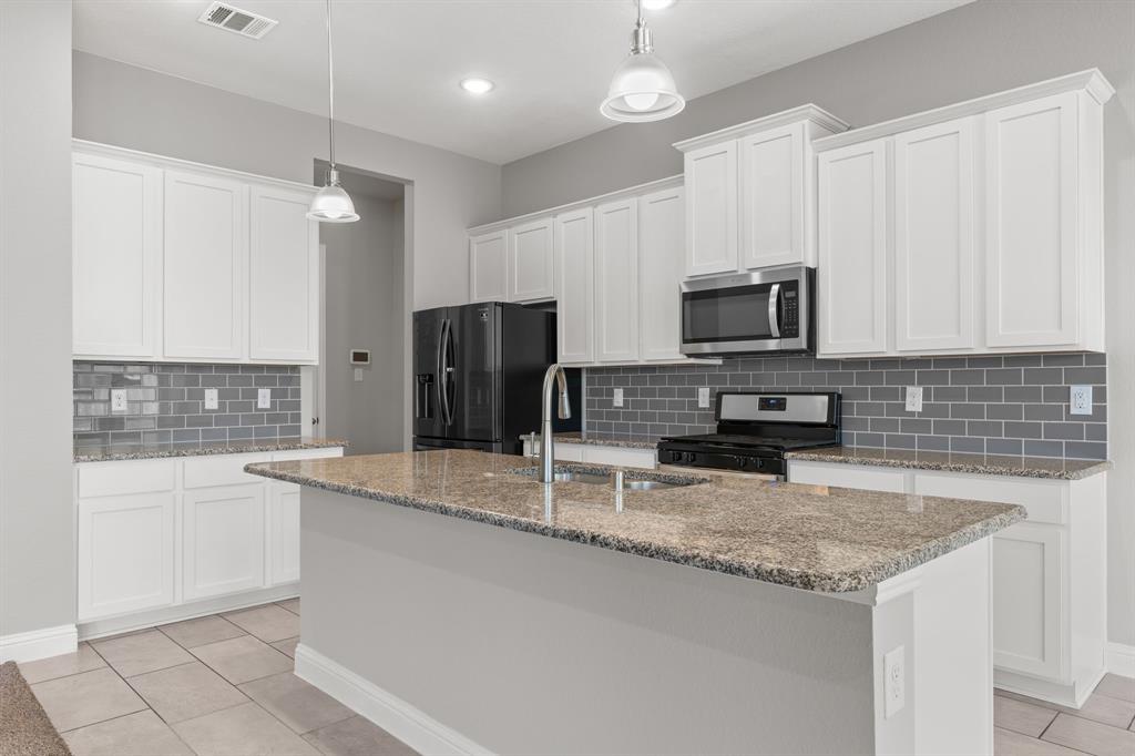 32734 Harvest Valley Drive, Brookshire, Texas image 1