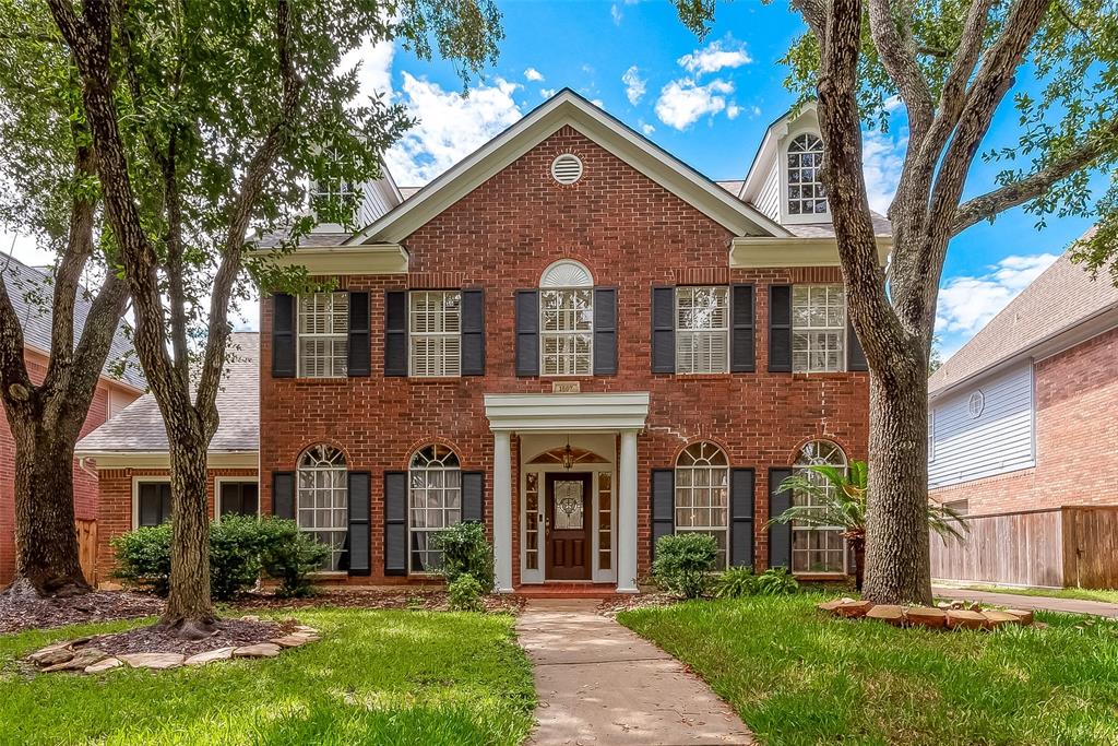 1507 Moon Shadow Court, Sugar Land, Texas image 1