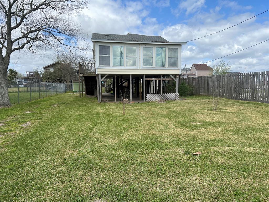 118 17th Street, Dickinson, Texas image 3