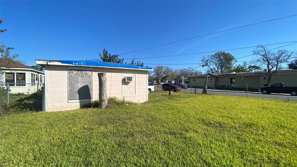 1203 W 6th Street, Freeport, Texas image 6