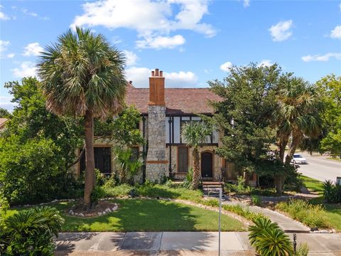 Photo of 4502 Avenue O, Galveston, TX 77551 (MLS # 57596140)