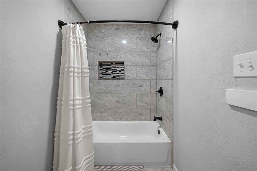 7360 Crownwest Street #7360, Houston, Texas image 15