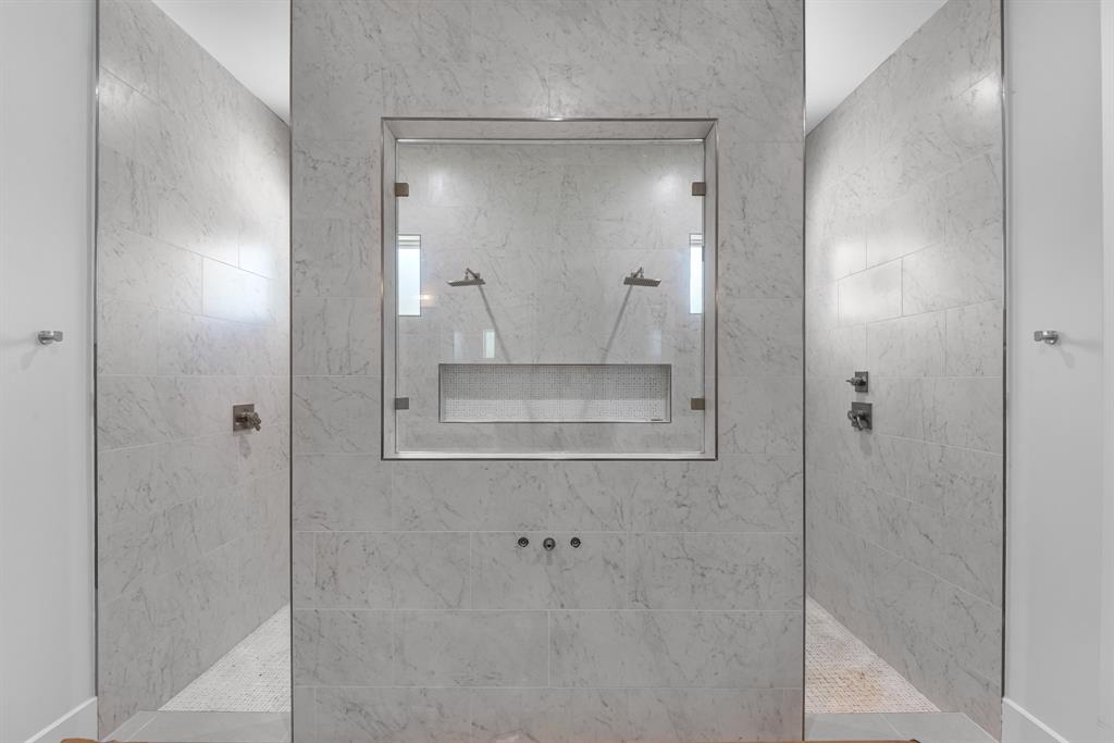 7407 Tecova Creek
