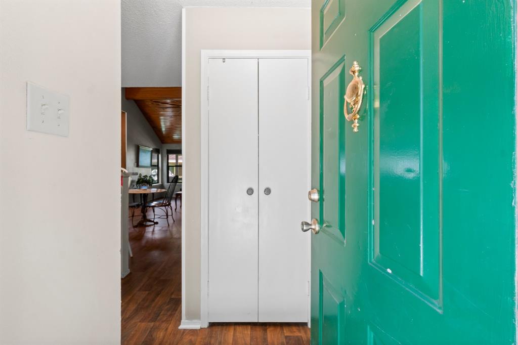 200 Fountain Lake W 116