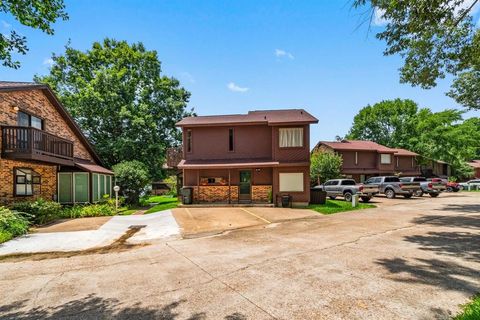 200 Fountain Lake W 116 Livingston TX 77351