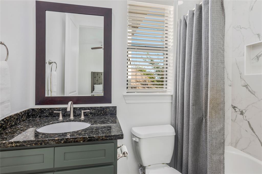 8817 Lakeshore Bend Drive, Houston, Texas image 28