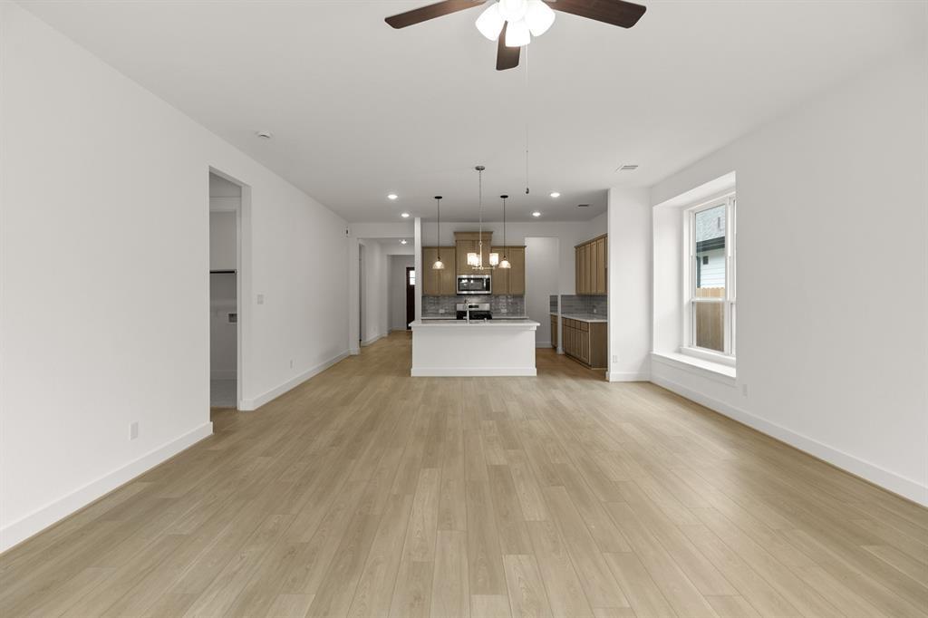 property-search 2 8335 Red Shiner Way