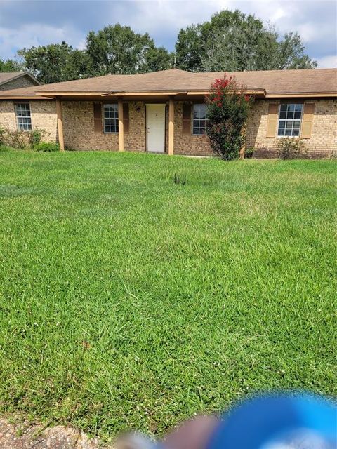 Photo of 4730 Cartwright St St, Beaumont, TX 77707 (MLS # 66949934)