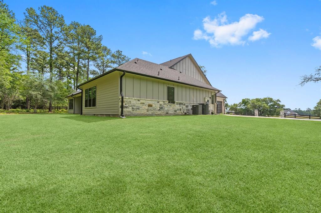 9650 Butler Ranch Road, Plantersville, Texas image 39