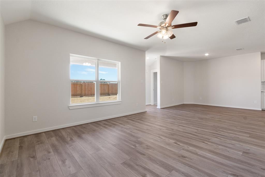 11729 Airspeed Drive, Conroe, Texas image 16