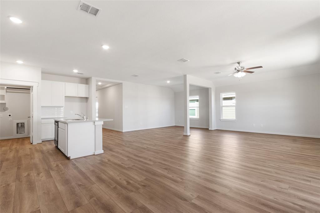 11729 Airspeed Drive, Conroe, Texas image 25