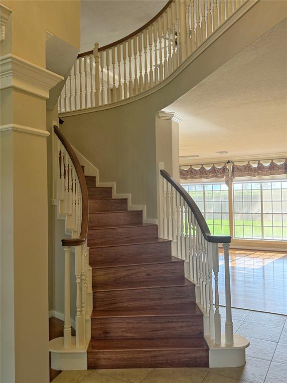 4415 April Meadow Way