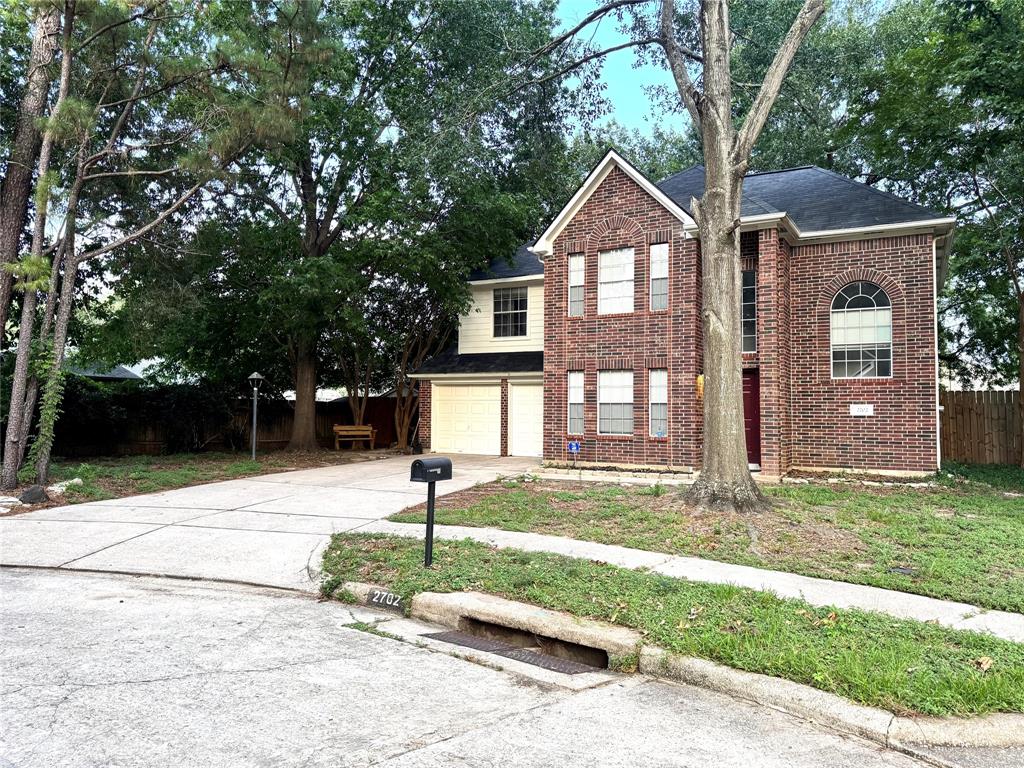 2702 Dovewood Lane