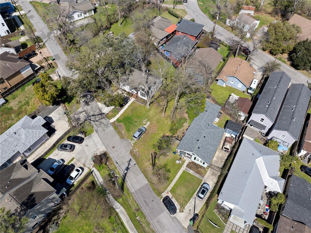 Kennon Street, Houston, Texas image 9