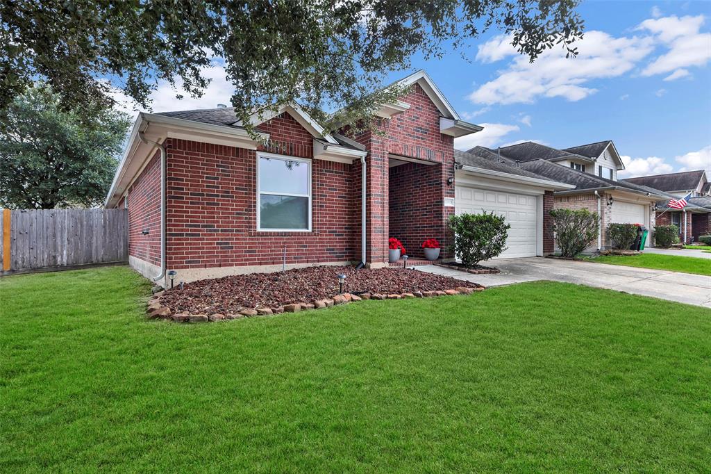 11903 Lucky Meadow Street Drive, Tomball, Texas image 22