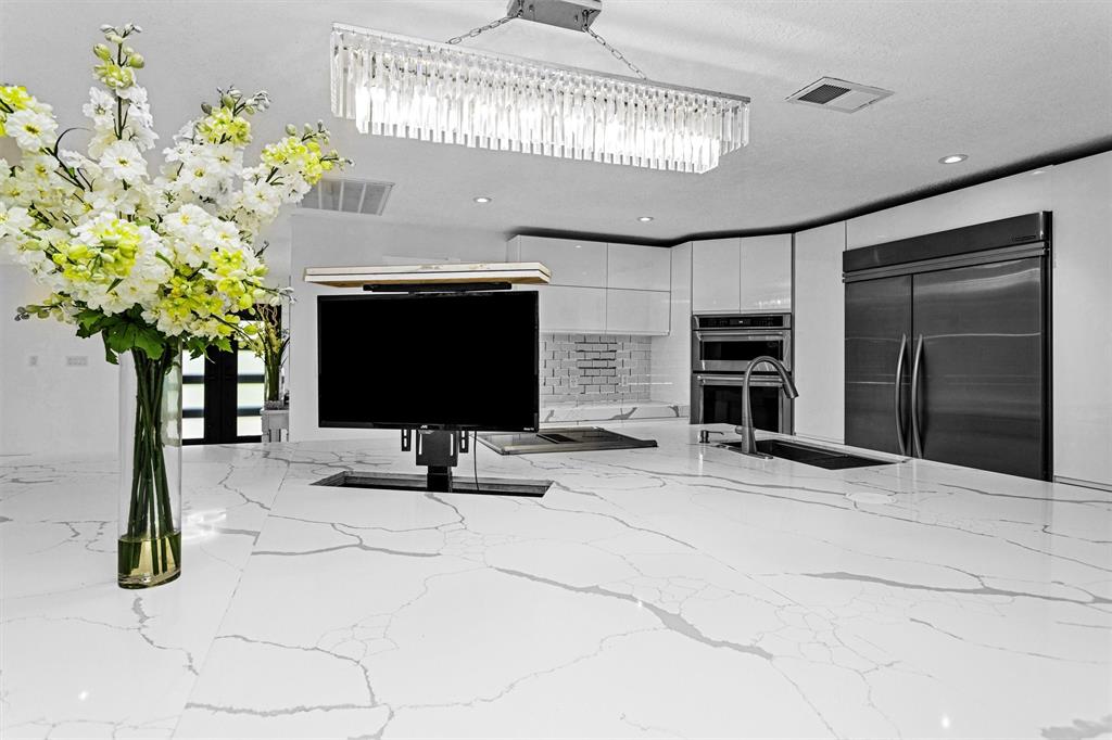 1302 Spring Creek Drive