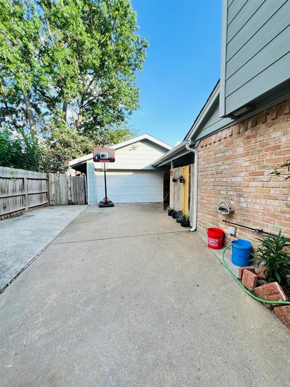 6639 Seaton Valley Drive
