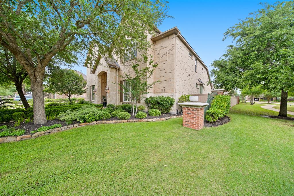 6919 Pine Top Lane, Missouri City, Texas image 3