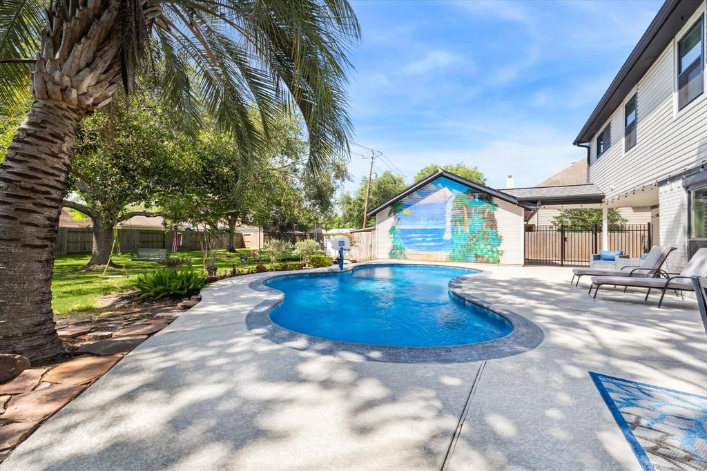 1104 Middlecreek Street, Friendswood, Texas image 28
