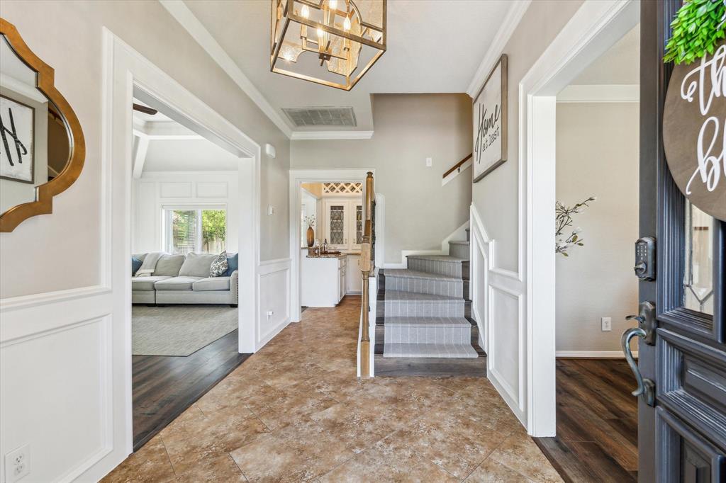 1104 Middlecreek Street, Friendswood, Texas image 3