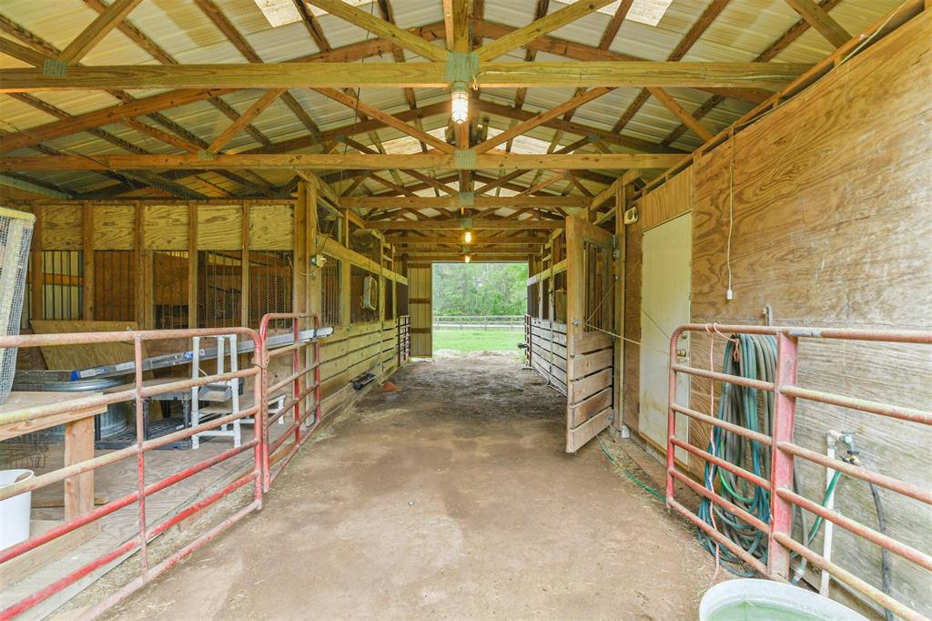 275 County Road 3015, Dayton, Texas image 31