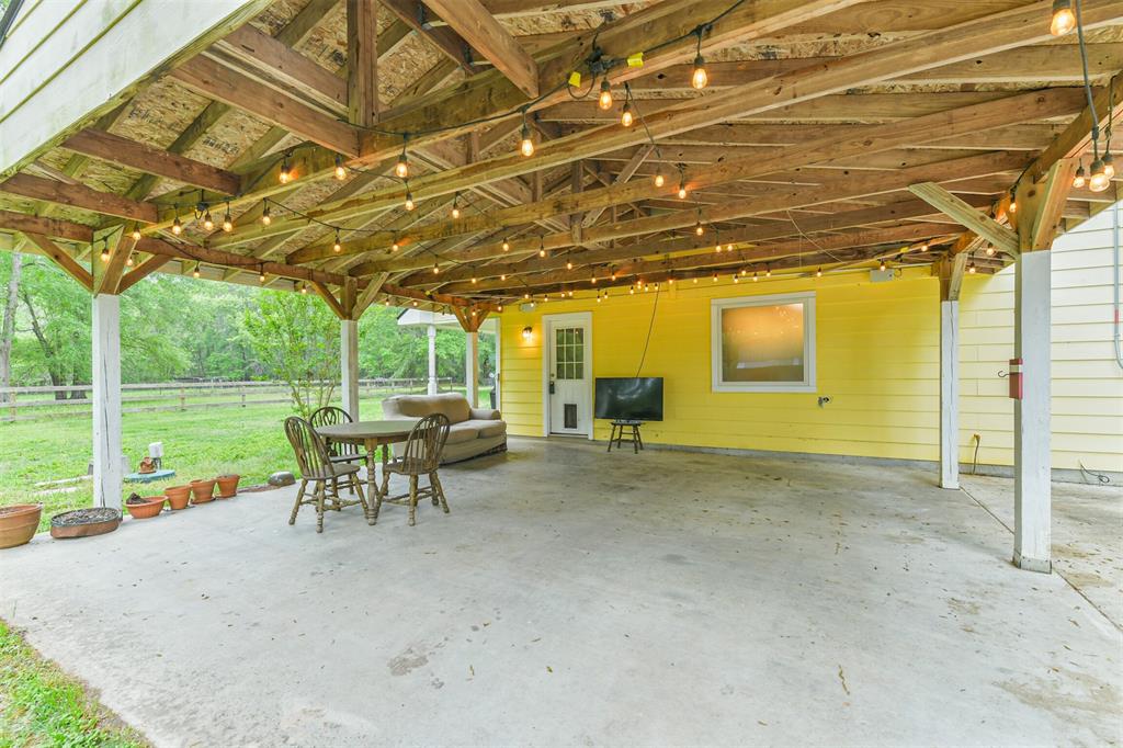 275 County Road 3015, Dayton, Texas image 6
