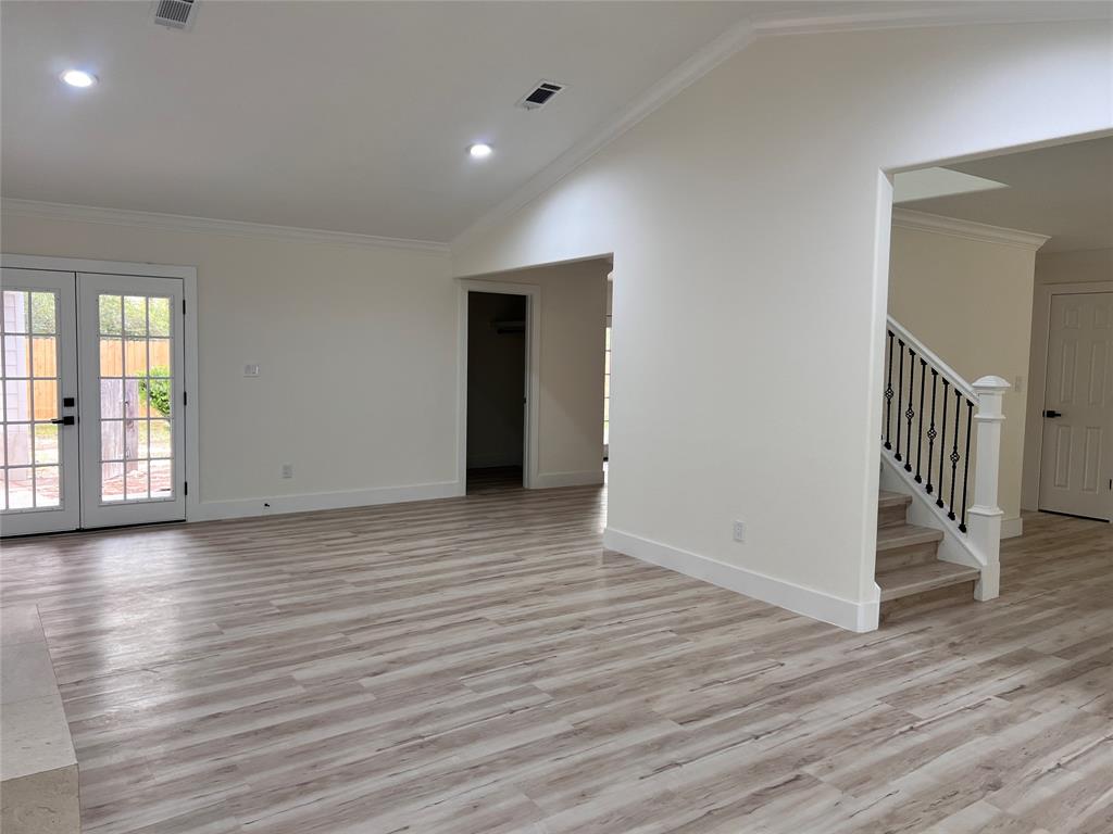 2015 Royal Oak Place