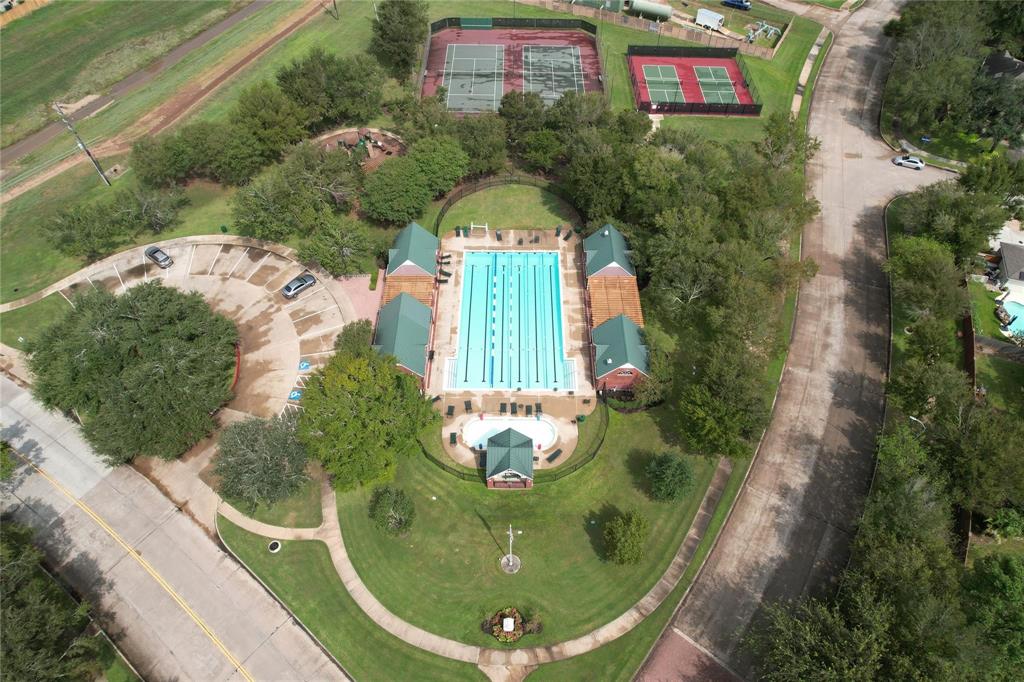 1638 Brookstone Lane, Sugar Land, Texas image 48