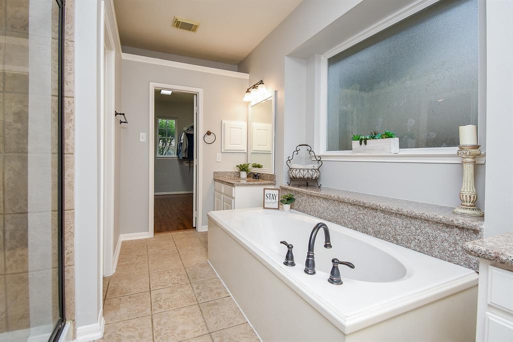 1638 Brookstone Lane, Sugar Land, Texas image 30