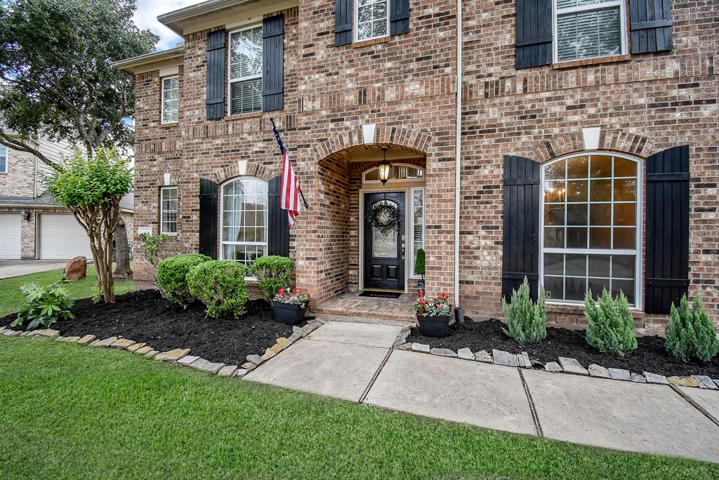 1638 Brookstone Lane, Sugar Land, Texas image 2