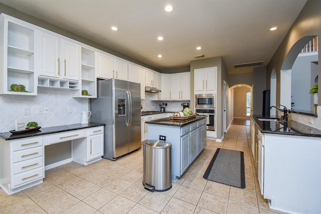 1638 Brookstone Lane, Sugar Land, Texas image 17