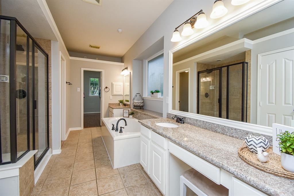 1638 Brookstone Lane, Sugar Land, Texas image 28