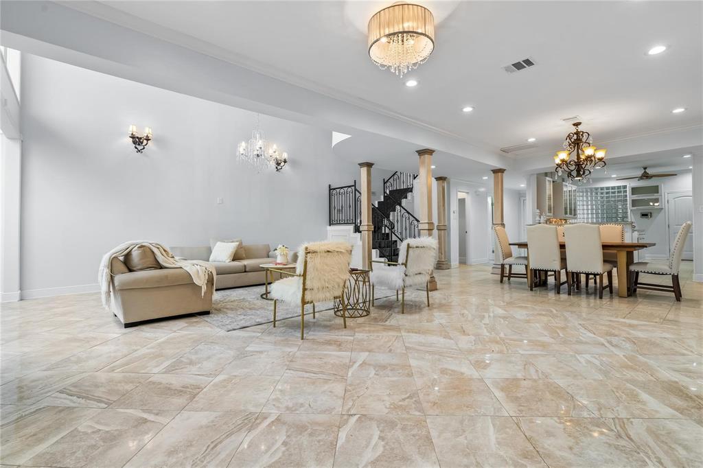 9376 Briar Forest Drive, Houston, Texas image 12