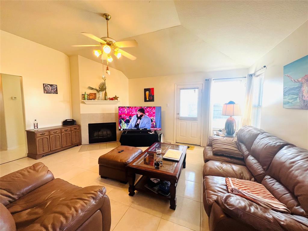 5827 Hatfield Glen Drive, Katy, Texas image 5