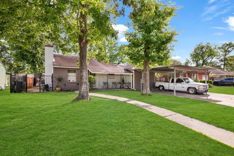 Photo of 6330 Annunciation Street, Houston, TX 77016 (MLS # 10061825)