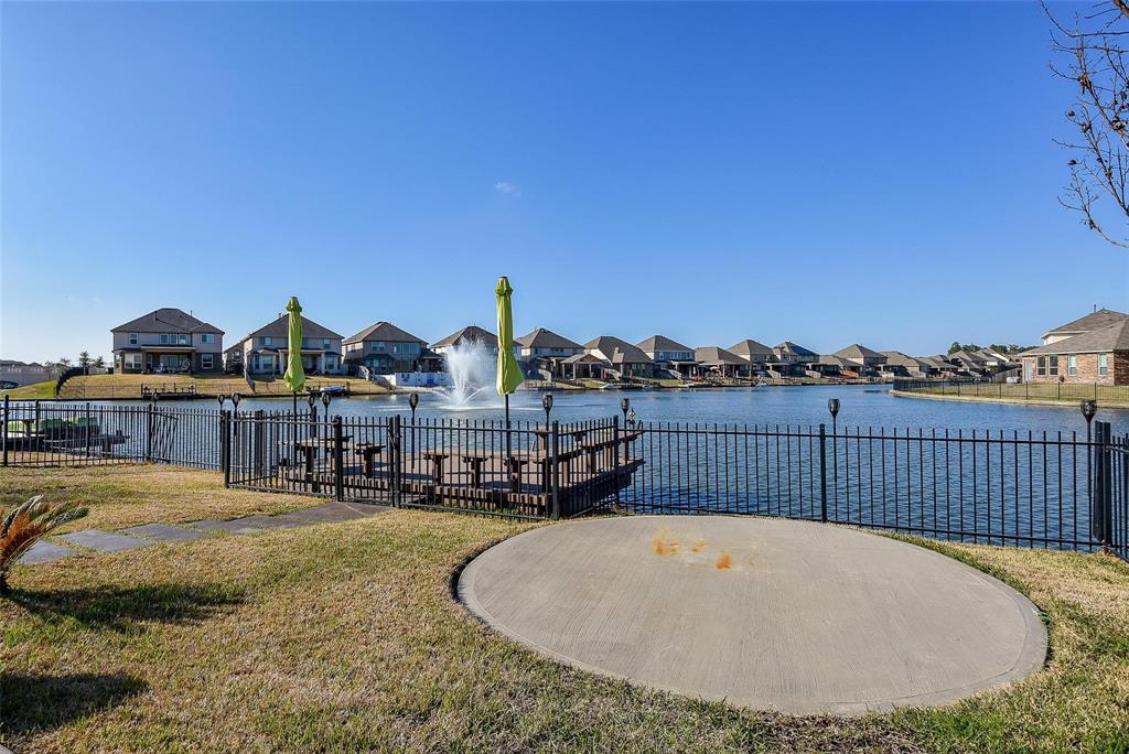 3735 Lake Bend Shore Drive, Spring, Texas image 20