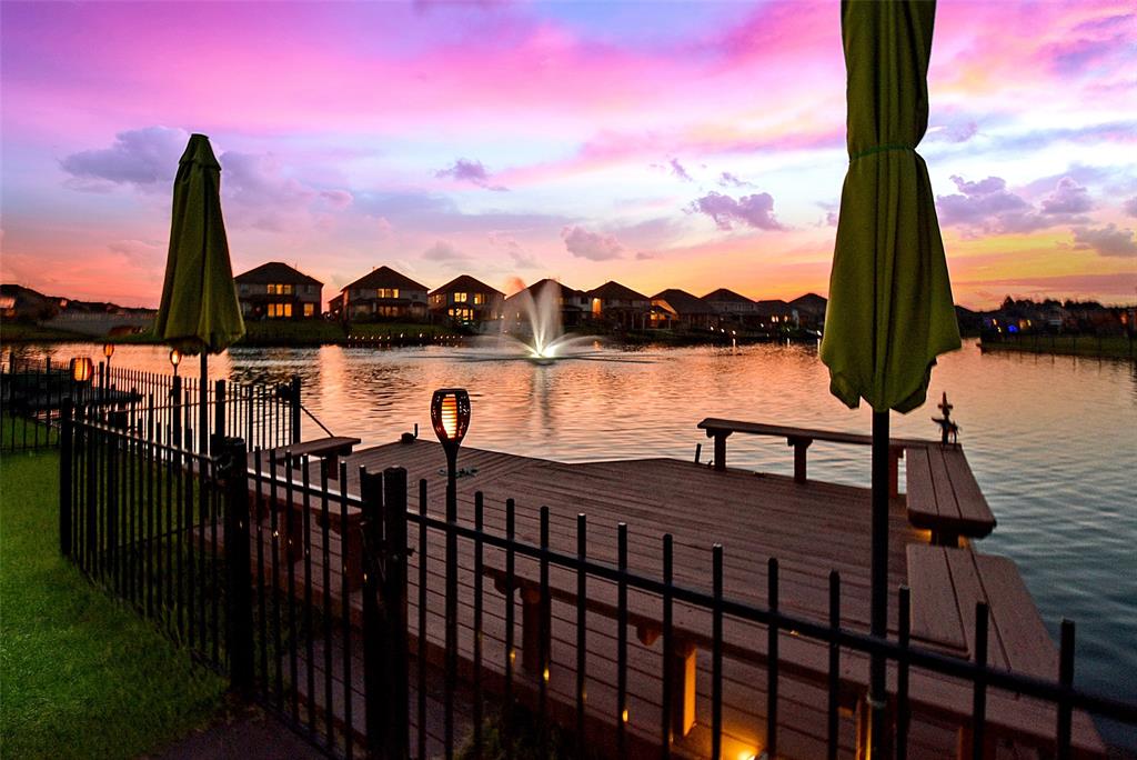 3735 Lake Bend Shore Drive, Spring, Texas image 2