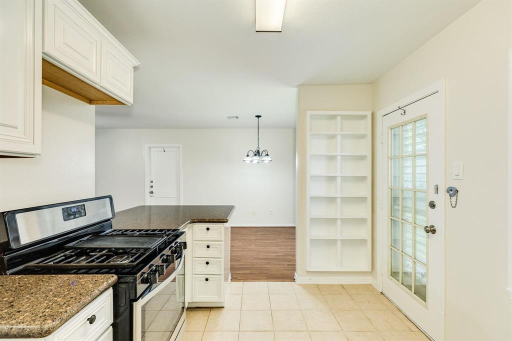 120 Bonita Avenue, Galveston, Texas image 8