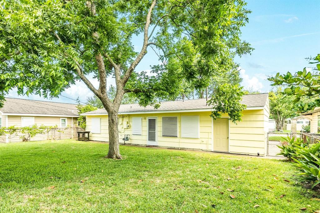 120 Bonita Avenue, Galveston, Texas image 20