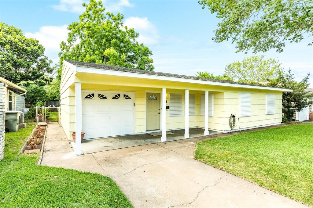 120 Bonita Avenue, Galveston, Texas image 1