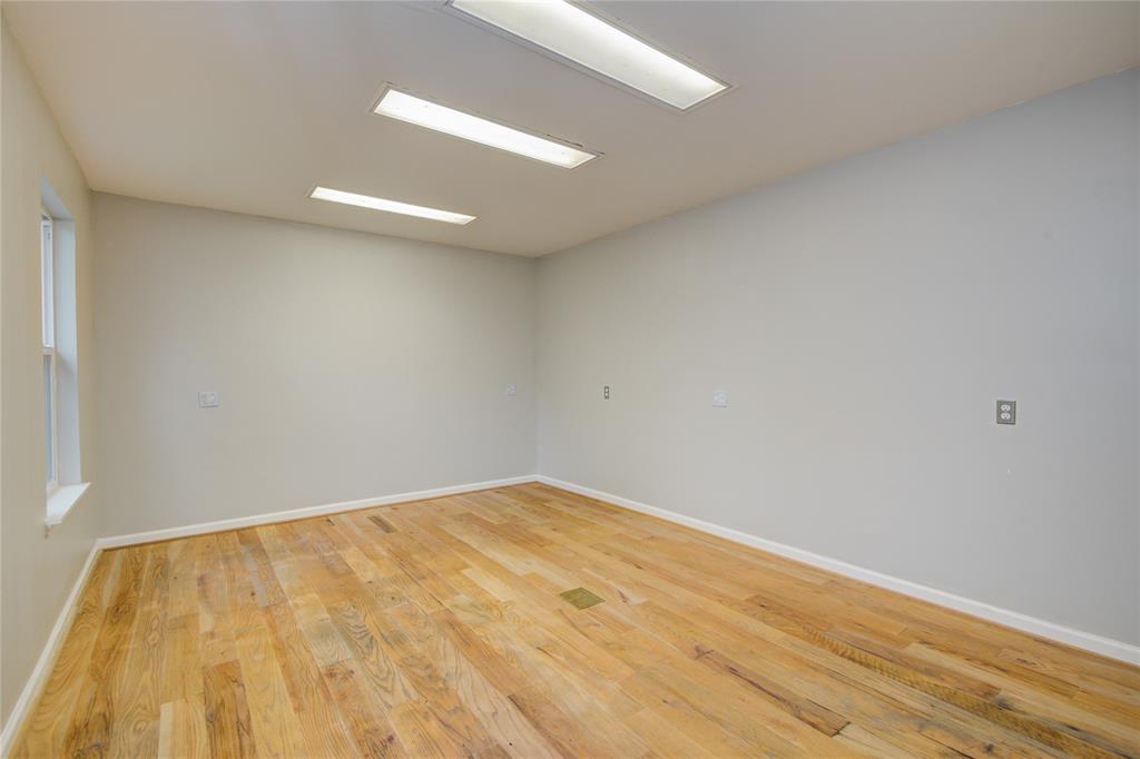 5007 Redstart Street, Houston, Texas image 43