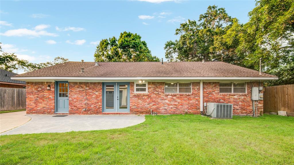 5007 Redstart Street, Houston, Texas image 36