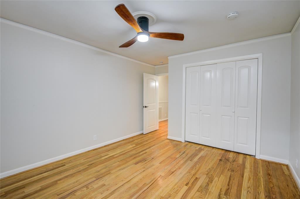 5007 Redstart Street, Houston, Texas image 27