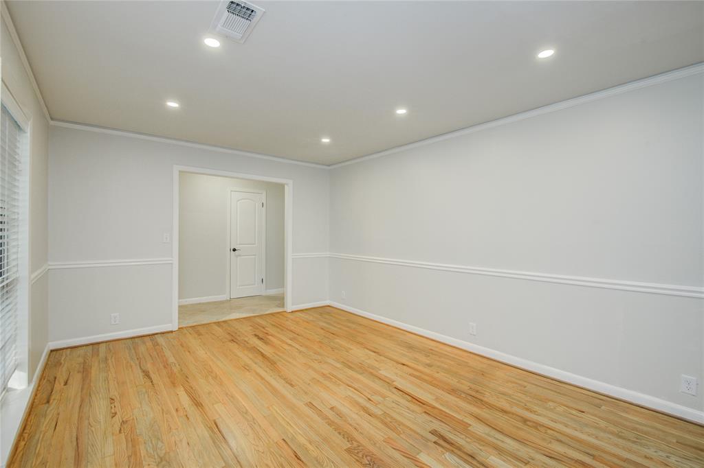 5007 Redstart Street, Houston, Texas image 12