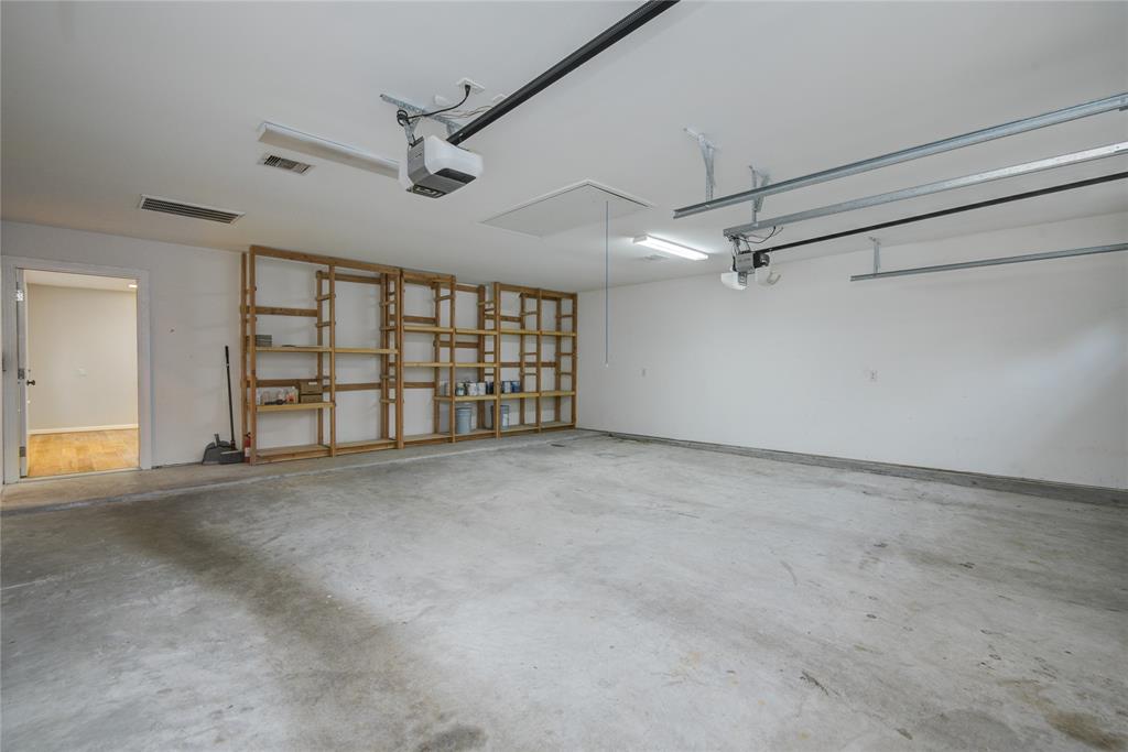 5007 Redstart Street, Houston, Texas image 42