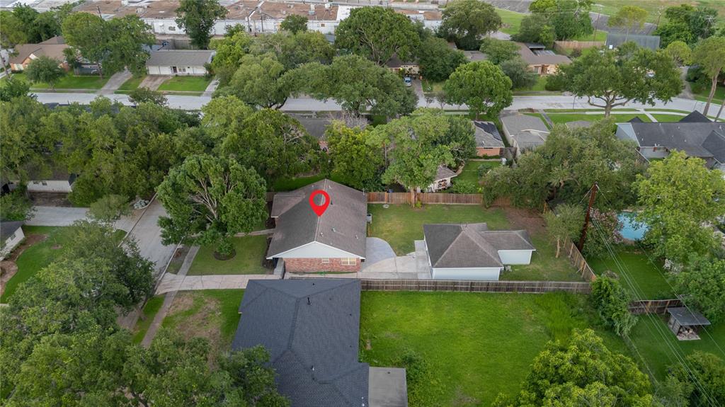 5007 Redstart Street, Houston, Texas image 7