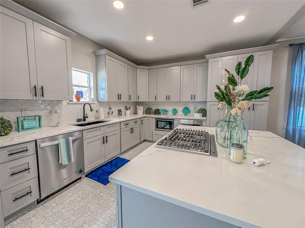 3128 Avenue N, Galveston, Texas image 15
