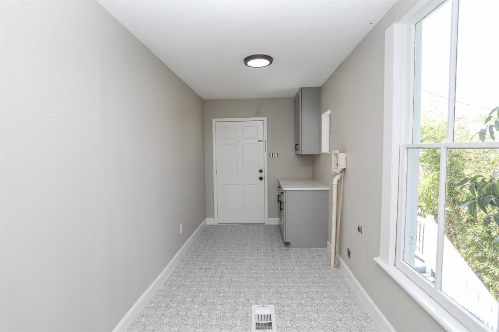 3128 Avenue N, Galveston, Texas image 30